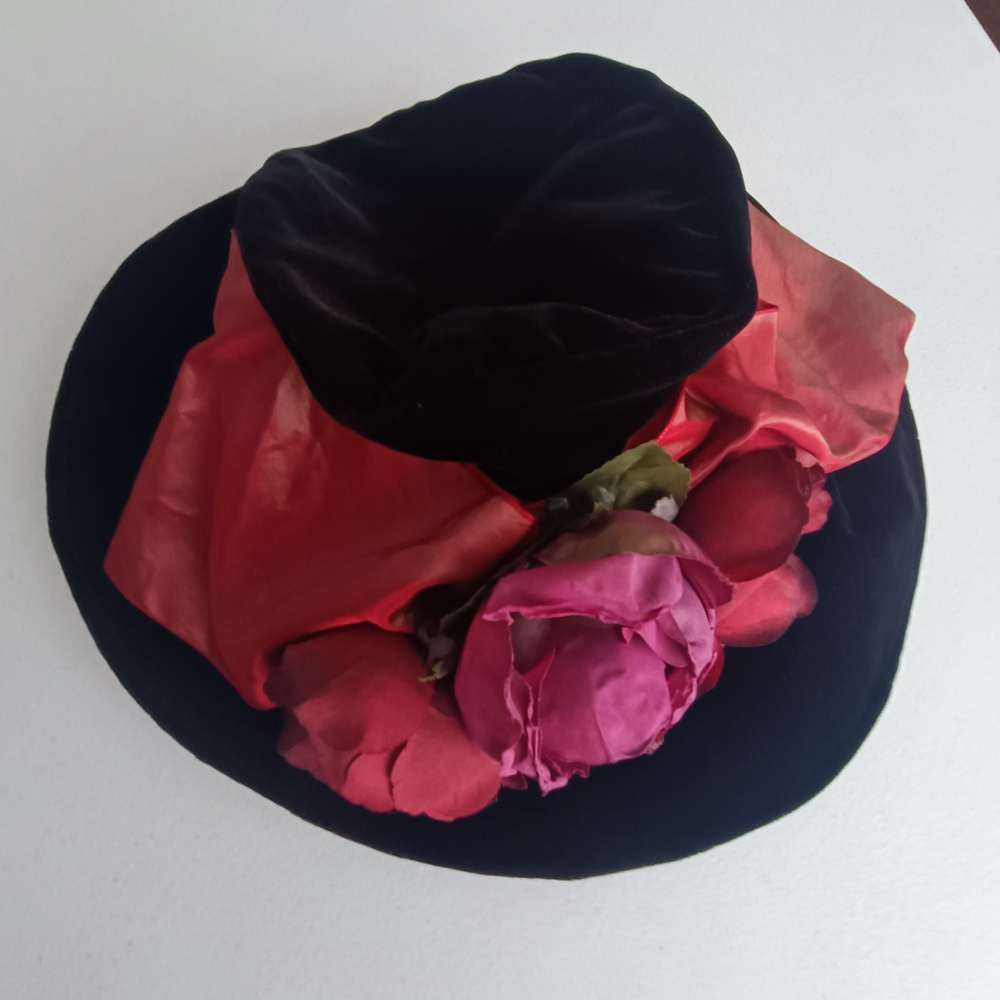 Eric Javits Rare Black Velvet Hat w/ Red Silk Roses | Statement Derby Occasion
